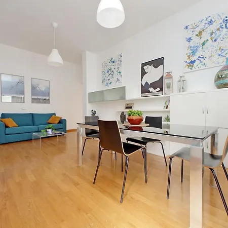 Ych-nice Flat With Patio Near Vatican Apartment