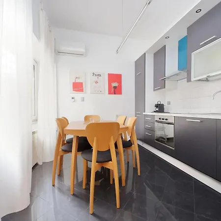 Ych-nice Flat With Patio Near Vatican * Rom