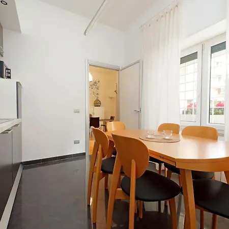 Ych-nice Flat With Patio Near Vatican Apartment Rome